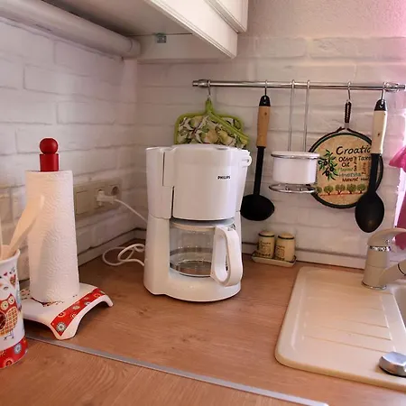 Апартаменты Gem Of The Sea Luxury With Brand New Heating Infinity Pool Трогир