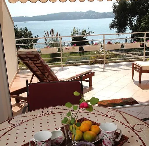 Apartman Gem Of The Sea Luxury With Brand New Heating Infinity Pool *