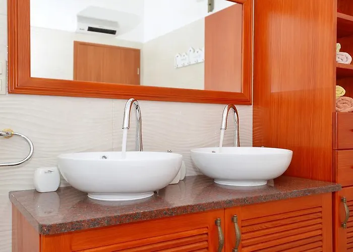 Gem Of The Sea Luxury With Brand New Heating Infinity Pool * Trogir