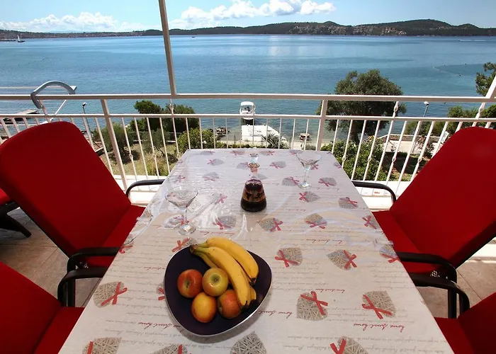 Apartman Gem Of The Sea Luxury With Brand New Heating Infinity Pool *