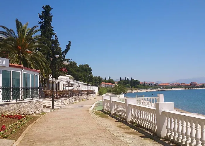 Gem Of The Sea Luxury With Brand New Heating Infinity Pool Trogir