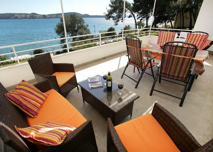 Apartman Gem Of The Sea Luxury With Brand New Heating Infinity Pool