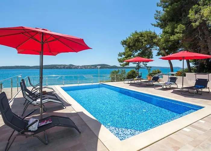 Apartman Gem Of The Sea Luxury With Brand New Heating Infinity Pool