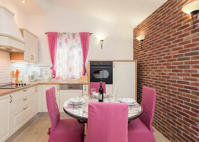 Gem Of The Sea Luxury With Brand New Heating Infinity Pool