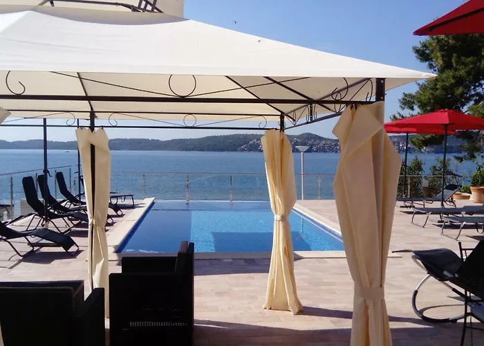 Gem Of The Sea Luxury With Brand New Heating Infinity Pool Appartement *
