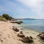 Gem Of The Sea Luxury With Brand New Heating Infinity Pool Appartamento Traù
