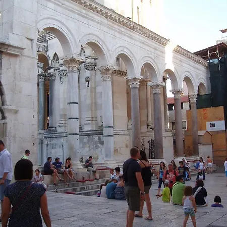 Gem Of The Sea Luxury With Brand New Heating Infinity Pool 特罗吉尔