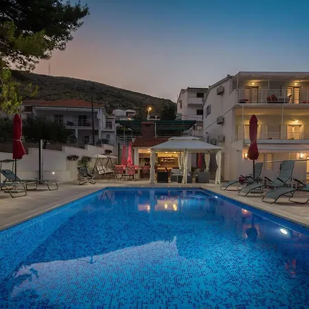 公寓 Gem Of The Sea Luxury With Brand New Heating Infinity Pool *